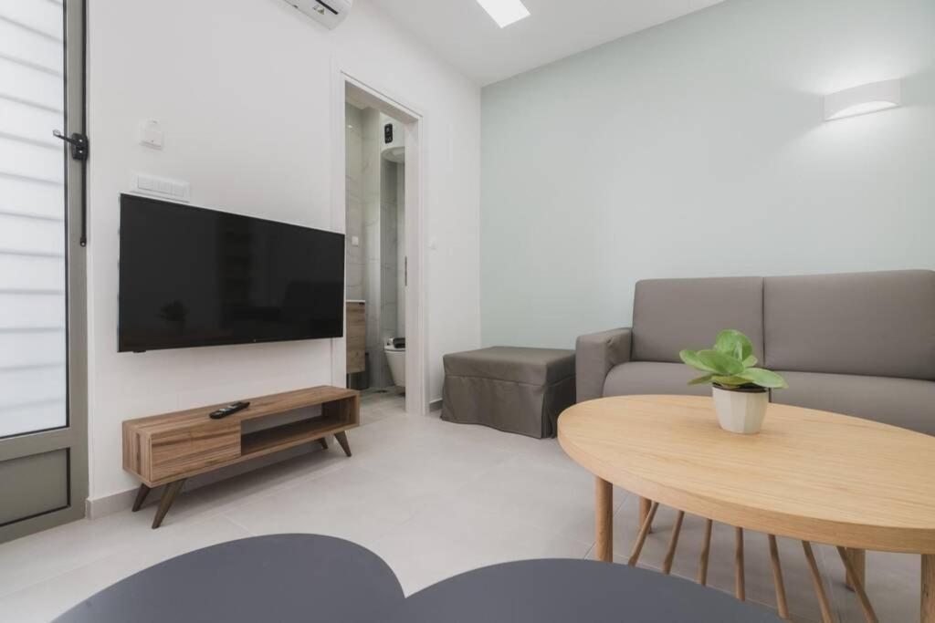 Peris 3 - Central Apt Near Old Town - Ac, Wifi خانيا المظهر الخارجي الصورة